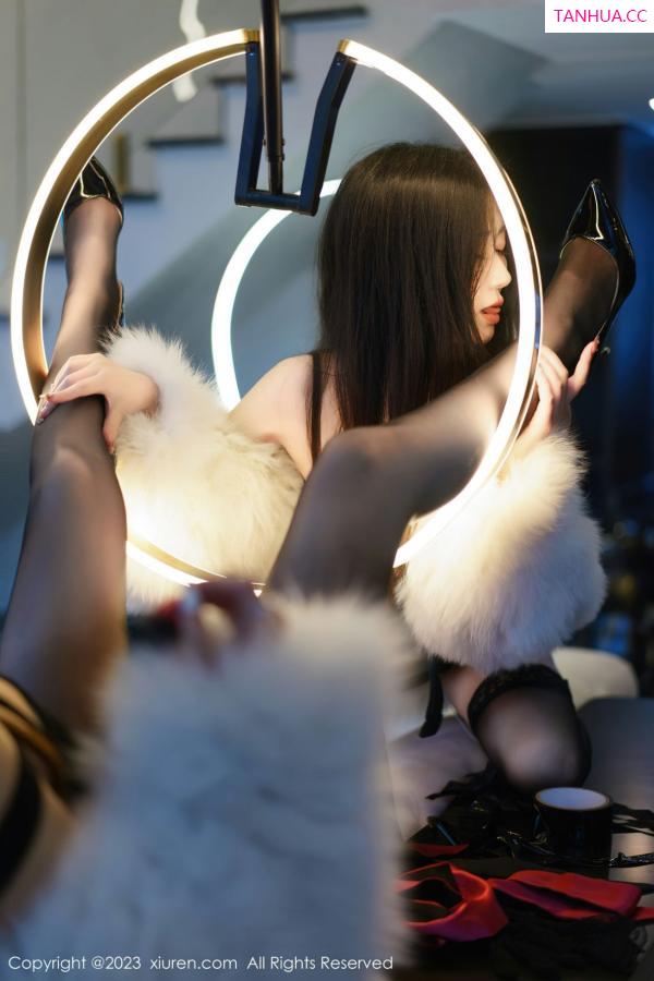 laura阿姣  [XiuRen]高清写真图 2023.01.19 No.6162 laura阿姣 模特合集第15张图片